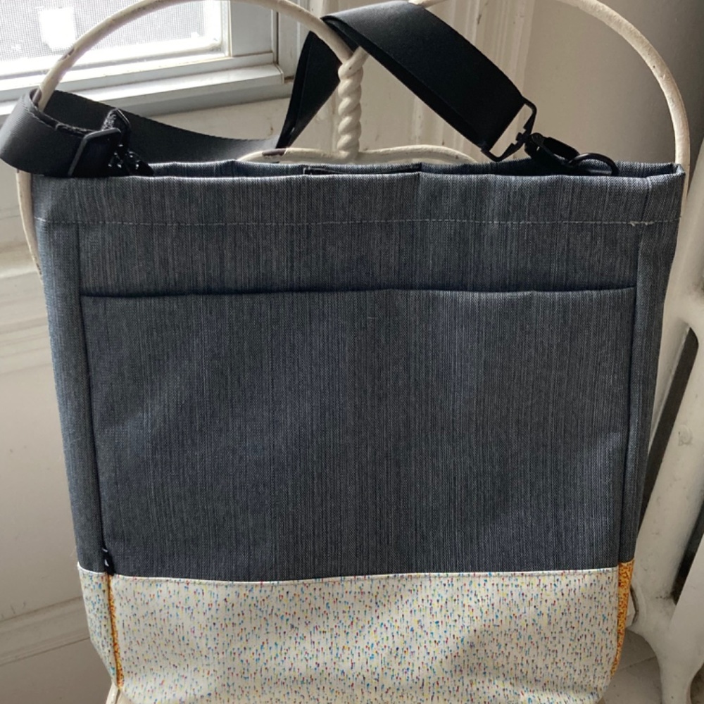 RAREFORM Cora Tote - Picture 4 of 7